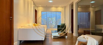 MotoGP on foot! Spacious house for 10 guests.