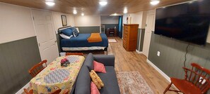 4 bedrooms, desk, iron/ironing board, travel crib