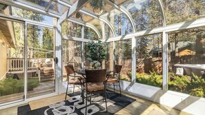 House (3 Bedrooms) | Interior - Pinehaven Retreat by Avantstay Hot Tub + Firepit + Games + Sun Room Minutes to Slopes & Lake (Big Bear Lake)