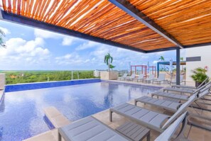 Exterior - La Amada Rooftop Condo w Marina Views (Cancún)