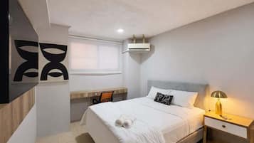 1 chambre, fer et planche à repasser, lit parapluie, Wi-Fi