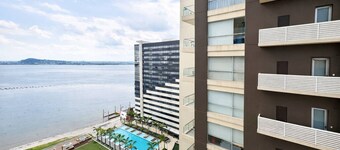 Modern 2BR Apt. on the 14th Floor + free Parking