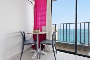 Dining - Luxury Beach Escape -Pool -2 Beds Ocean View Prime Condado (San Juan)