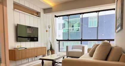 2 Bedrooms - Near the Beach - Renovated Apartment