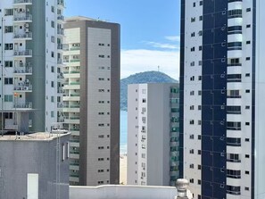 Exterior - 2 Bedrooms - Near the Beach - Renovated Apartment (Balneário Camboriú)