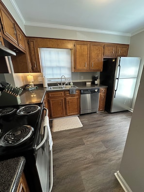 Private kitchen - Excellent Masters Location! Just Added!! Discounts! (Augusta)