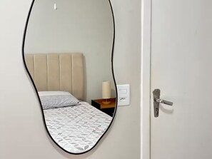 WiFi, bed sheets - 2 Bedrooms, Garage and Close to the Beach (Balneário Camboriú)