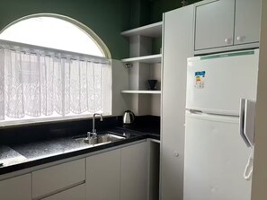 Private kitchen - 2 Bedrooms, Garage and Close to the Beach (Balneário Camboriú)