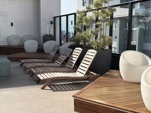 Terrace/patio - Spacious studio apartment in Batel, complete condominium. (Curitiba)