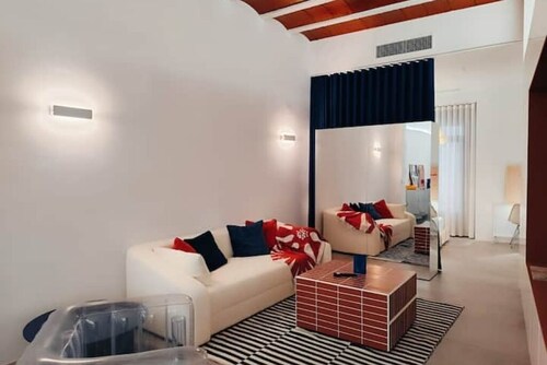 Luxury Designer Loft in Cáceres Old Town | Steps from Plaza Mayor & Godoy Palace