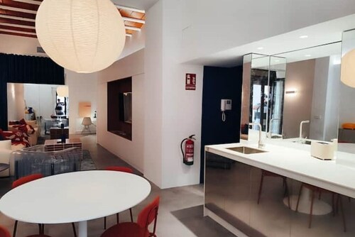 Luxury Designer Loft in Cáceres Old Town | Steps from Plaza Mayor & Godoy Palace