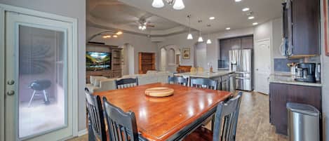House (4 Bedrooms) | Interior