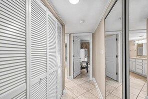 Interior - Spacious Gulf Front Condo - SV 111 (Pensacola Beach)