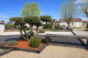 Property grounds - VILLA T4 in Grau d'Agde with swimming pool+WIFI+Clim / Beach 170m away (Agde)