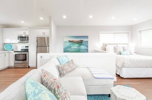 Interior - KO'OLAU - Tranquil escape with stunning views. (Kaneohe)