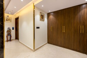 Interior - The Western Grand (New Delhi)