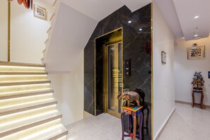 Interior - The Western Grand (New Delhi)