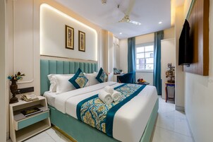 Luxury Tek Büyük Yataklı Oda, Şehir Manzaralı