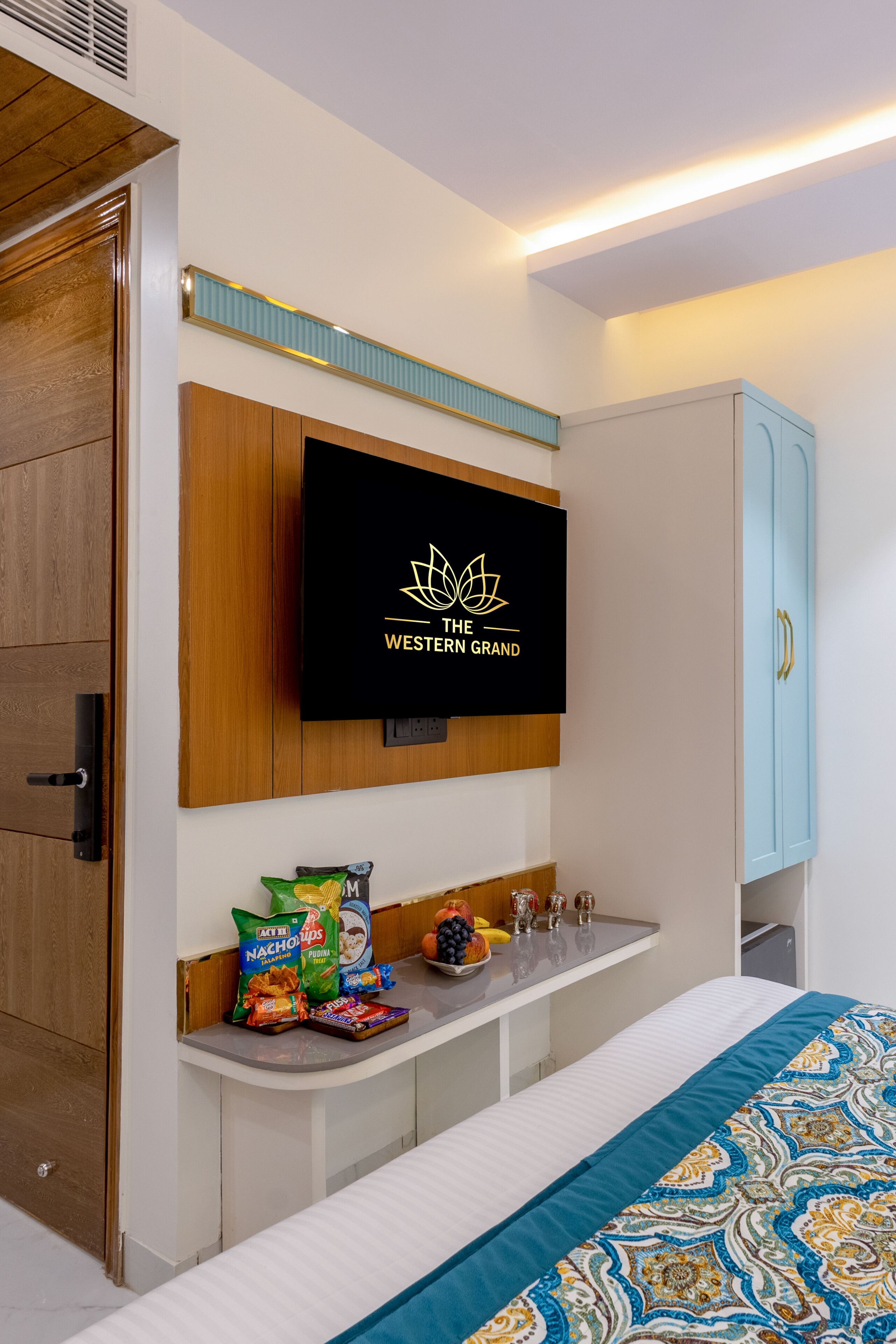 Kamar Double Superior, pemandangan kota | Brankas, meja kerja, ruang kerja ramah laptop, dan tirai kedap cahaya