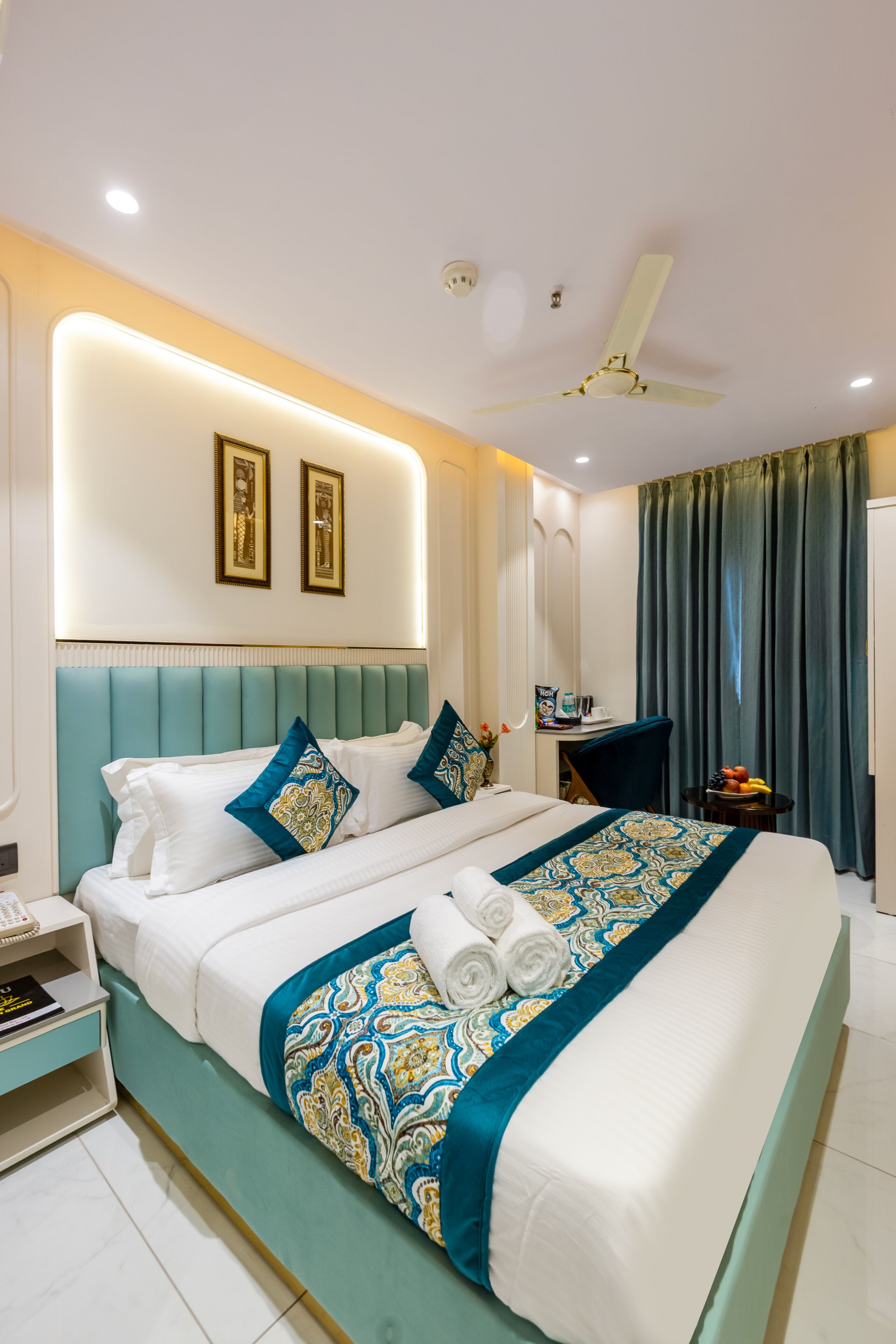 Luxury Double Room, City View