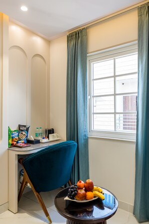 Luxury Double Room, City View | Interior - The Western Grand (New Delhi)