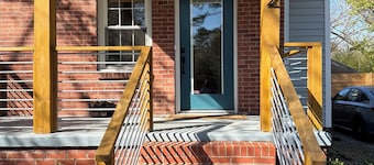 Charming 2-bedroom house in delightful Durham with AC near Duke University.