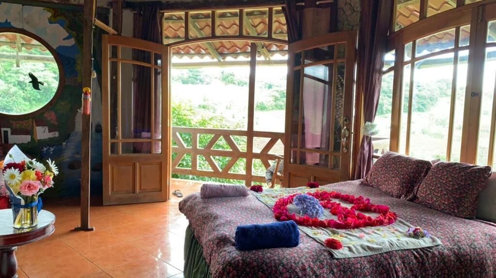 Classic Chalet, Balcony, Garden View