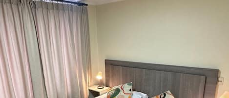 Family Apartment, 2 Bedrooms, Air conditioning, City View | Free WiFi, bed sheets