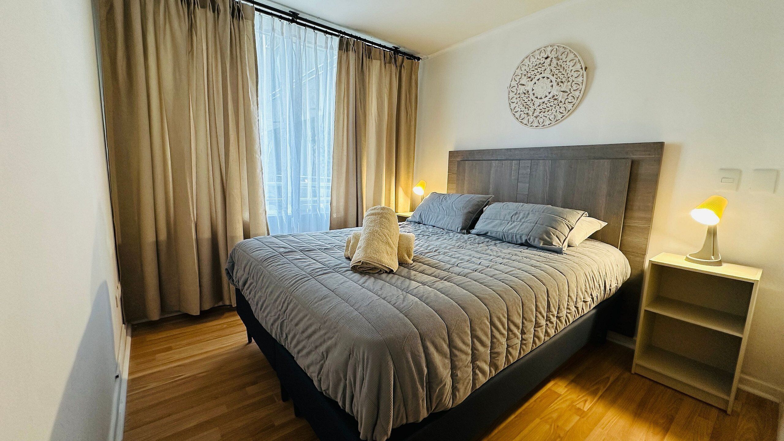 Free WiFi, bed sheets