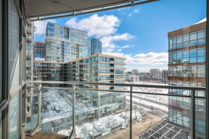 Business Suite, Balcony, City View | Property grounds - Skyforge Suites (Toronto)