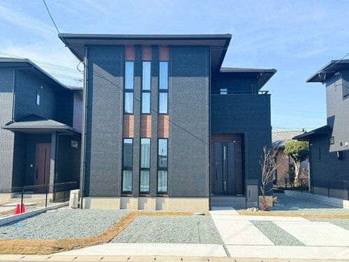 Akikawa Waifu 1 | 25 mins to TSMC | Wooden 4BR | Up to 8 Guests