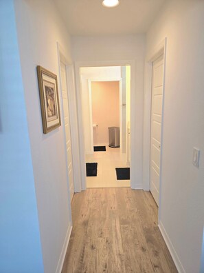 Interior - The Villager’s Escape, Luxury 3BR Near Golf, Relax & Unwind (Wildwood)