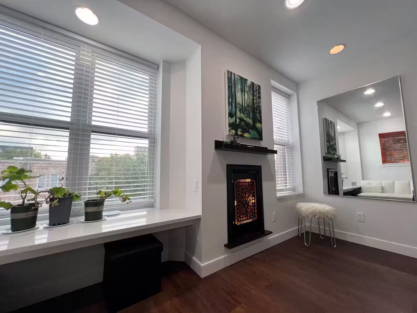 Downtown Dc Rowhouse Apartment 3-bedroom Suite-a - Washington