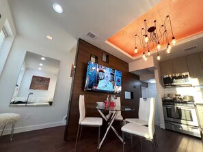 Fridge, microwave, oven, stovetop - Downtown DC Rowhouse Apartment 3-Bedroom Suite-A (Washington)