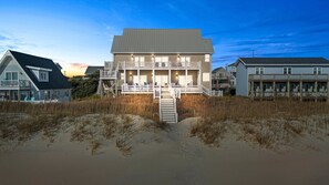 Exterior - A Stroke of Genius – Oceanfront Luxury with Artistic Charm (Emerald Isle)