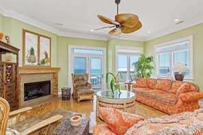 TV - Spacious 6BR OF Home, Elevator & Pool-Discounted for week of June 6 (Emerald Isle)