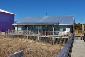 Property grounds - Spacious Oceanfront Retreat with Private Pool and Hot Tub (Emerald Isle)