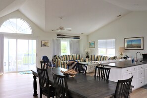 Living area - Spinnaker’s Reach Coastal Retreat | Ocean View | Community Pool | Reverse Floor (Emerald Isle)