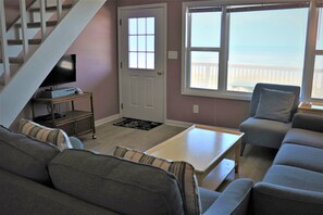 TV - 4BR Half-Duplex on Emerald Isle’s Oceanfront (Emerald Isle)