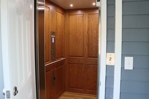 Interior - 3rd Row Home, Elevator & Ocean View (Emerald Isle)