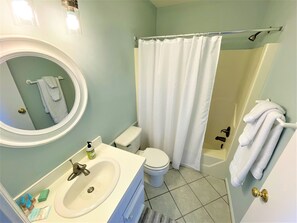 Towels - Second row, ocean view duplex w/ easy beach access (Emerald Isle)