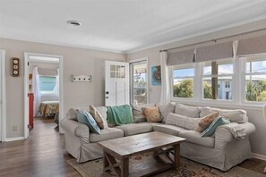 TV - 3rd Row Coastal Home with Private Pool & Hot Tub, Close to the beach (Emerald Isle)
