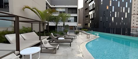 Deluxe Apartment | Pool