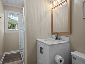 Towels - Oceanside 2 BR duplex, dog-friendly, NO ADD'T FEE! (Emerald Isle)