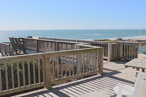 Property grounds - Oceanfront 4BR Escape with Hot Tub & Deck Views (Emerald Isle)