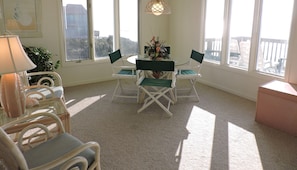 Dining - Oceanfront 4BR Home with Decks & Beach Access (Indian Beach)
