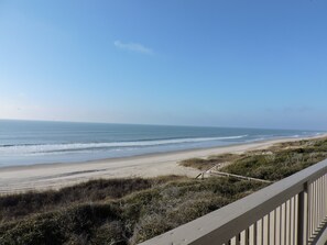 On the beach - Oceanfront 4BR Home with Decks & Beach Access (Indian Beach)