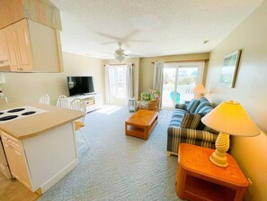 Living area - Oceanside condo, 2 outdoor pools @ Pebble Beach (Emerald Isle)