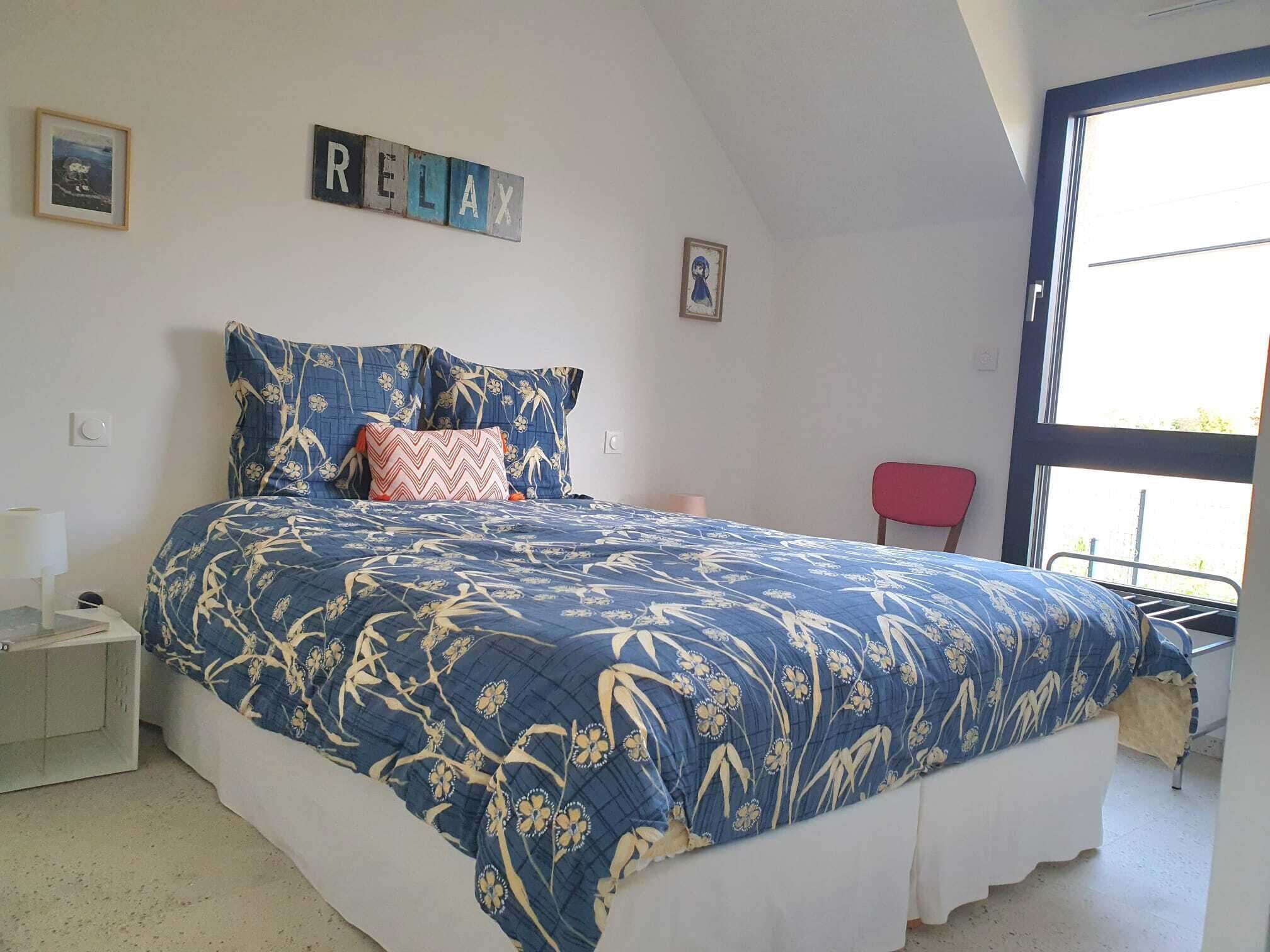 2 bedrooms, desk, iron/ironing board, travel cot