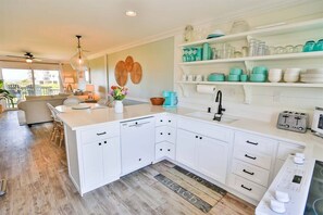 Fridge, microwave, oven, stovetop - Ocean View 4BR Condo – 2 Pools, Tennis & Weekly Rentals (Emerald Isle)